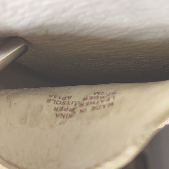 Michael Kors Beige Leather Loafers Sz 7.5 - Picture 5 of 10